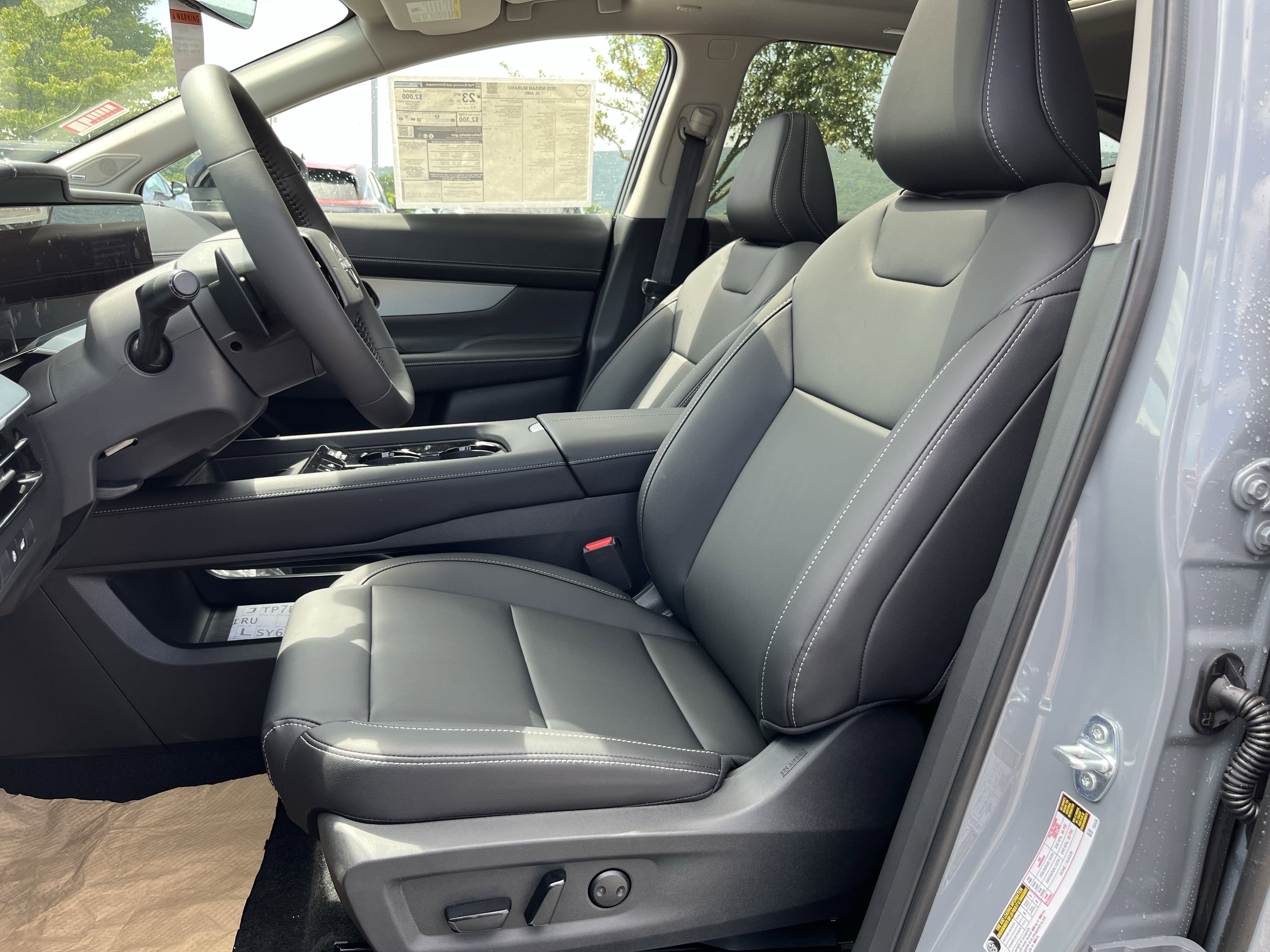 New 2025 Nissan Murano SL image 12