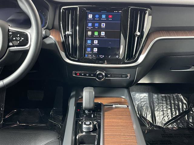 Used 2023 Volvo S60 B5 Plus image 14