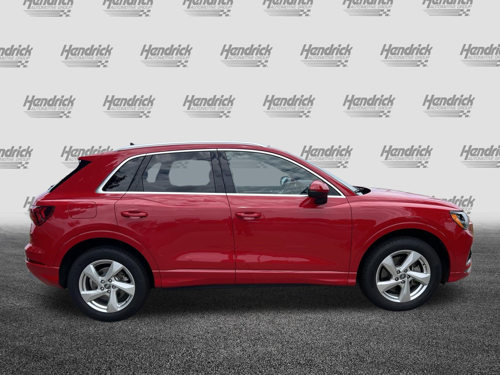 Used 2020 Audi Q3 2.0T Premium w/ Convenience Package AWD/4WD image 10