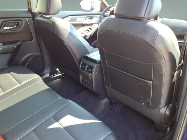 Used 2024 Nissan Rogue SV w/ SV Premium Package AWD/4WD image 18