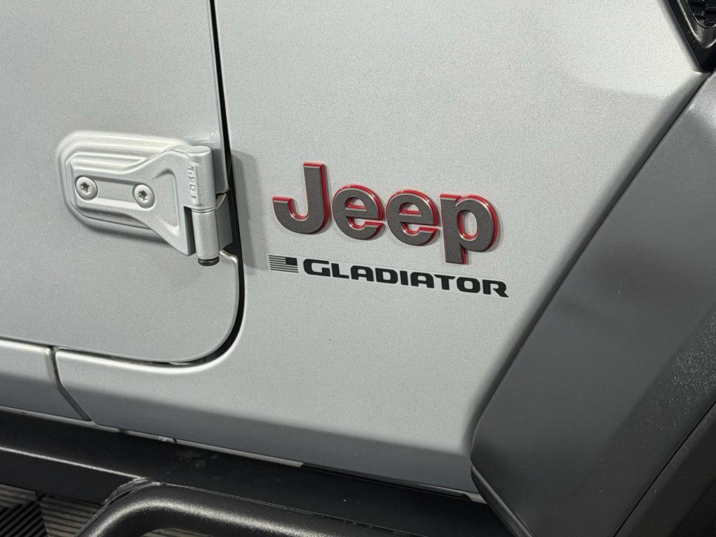 Used 2023 Jeep Gladiator Rubicon AWD/4WD image 34