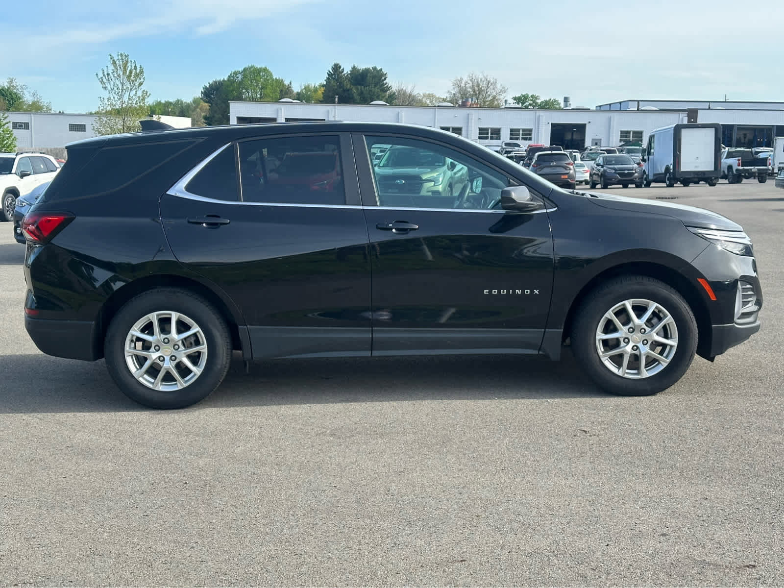 Used 2023 Chevrolet Equinox LT AWD/4WD image 8