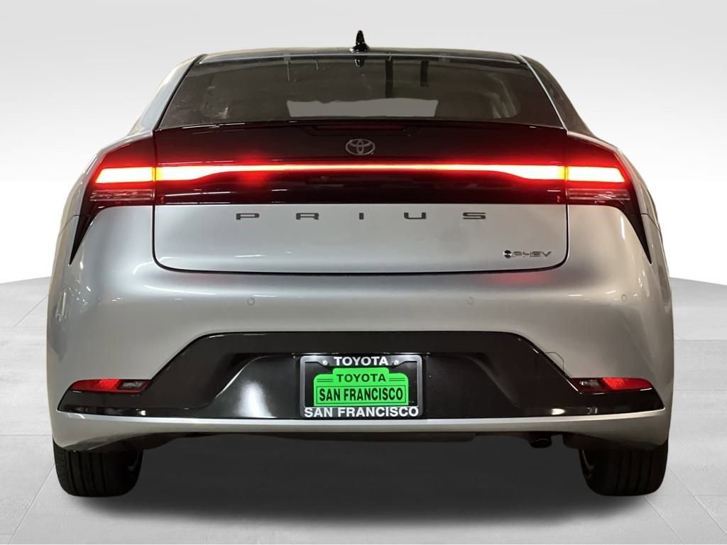 New 2026 Toyota Prius Plug-In Hybrid image 4