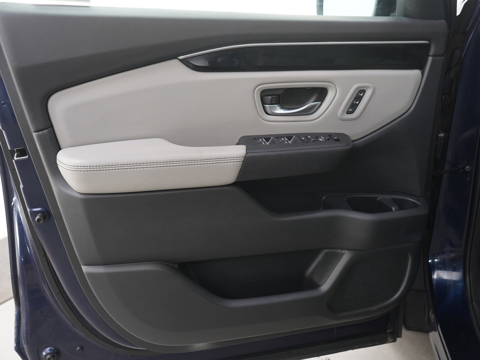 Used 2024 Honda Pilot Touring image 24