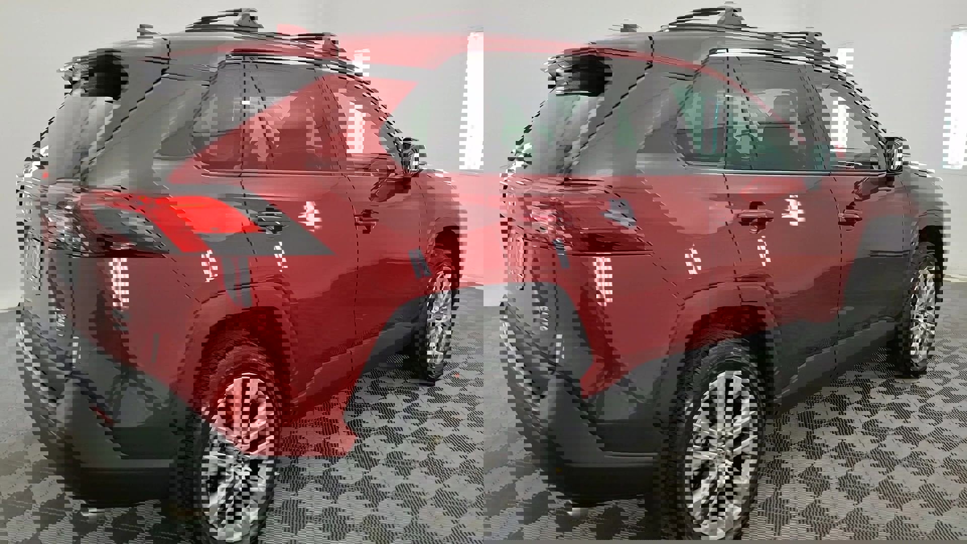 Used 2024 Toyota RAV4 XLE Premium w/ Weather Package image 4