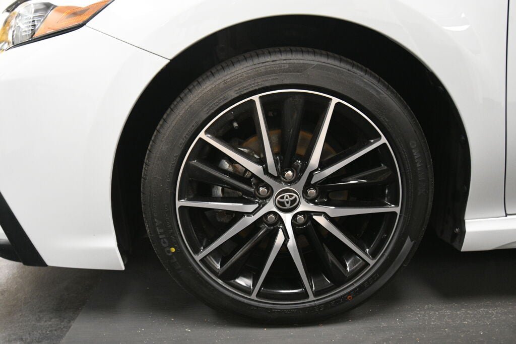 Certified 2024 Toyota Camry SE AWD/4WD image 32