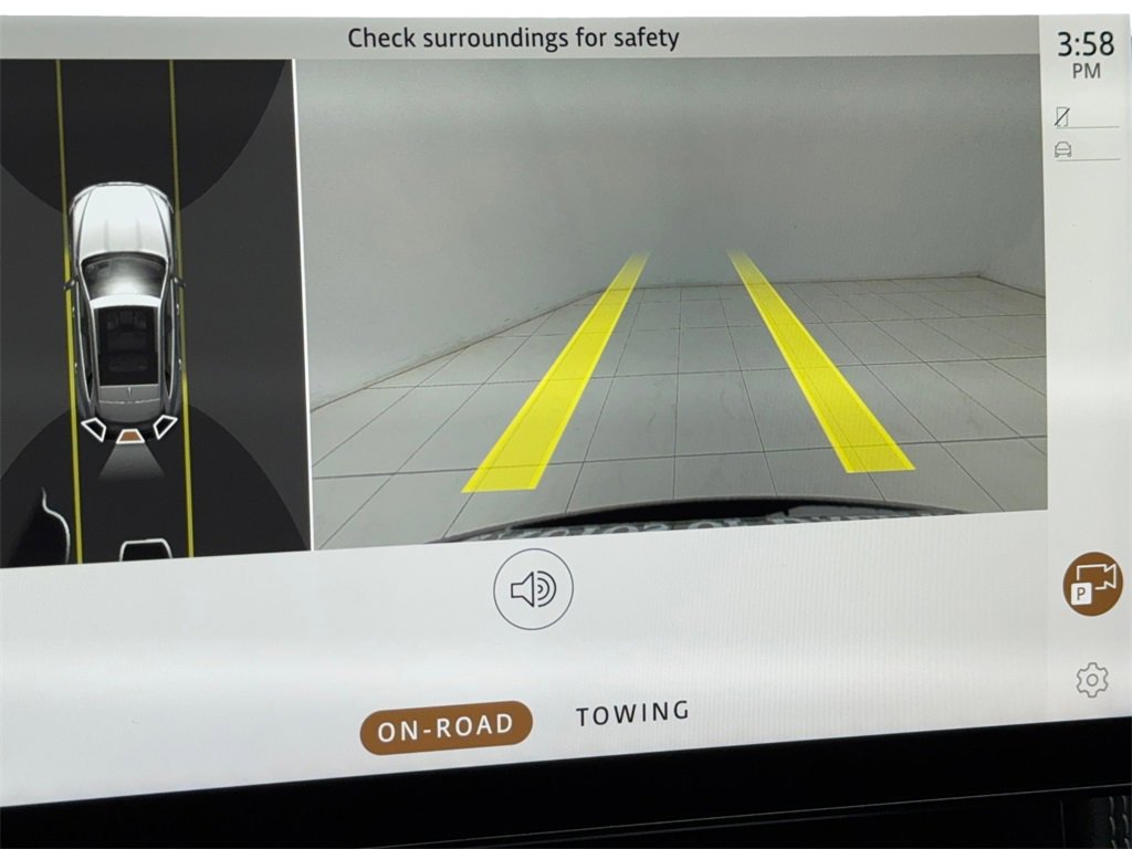 Used 2024 Jaguar F-PACE R-Dynamic S image 30