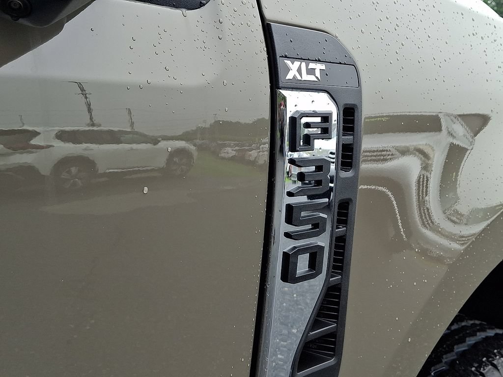 New 2026 Ford F350 XLT w/ XLT Premium Package AWD/4WD image 20