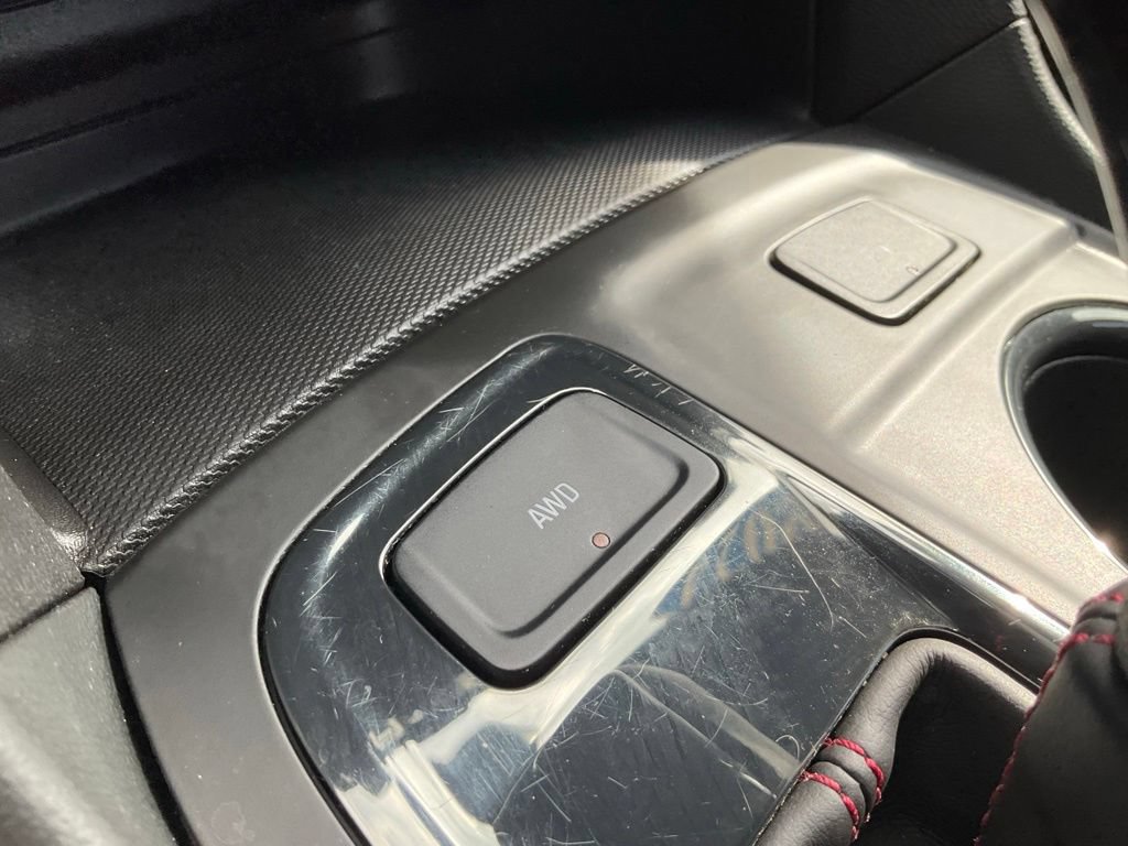 Used 2024 Chevrolet Equinox RS AWD/4WD image 8