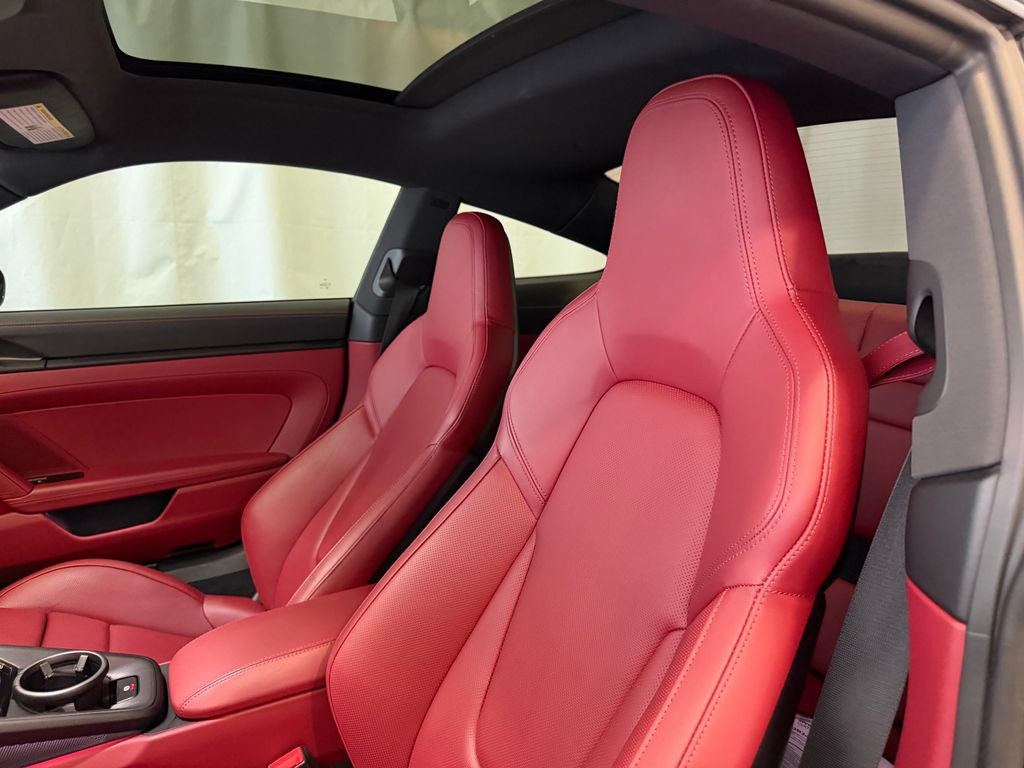 Certified 2024 Porsche 911 Carrera GTS RWD image 23