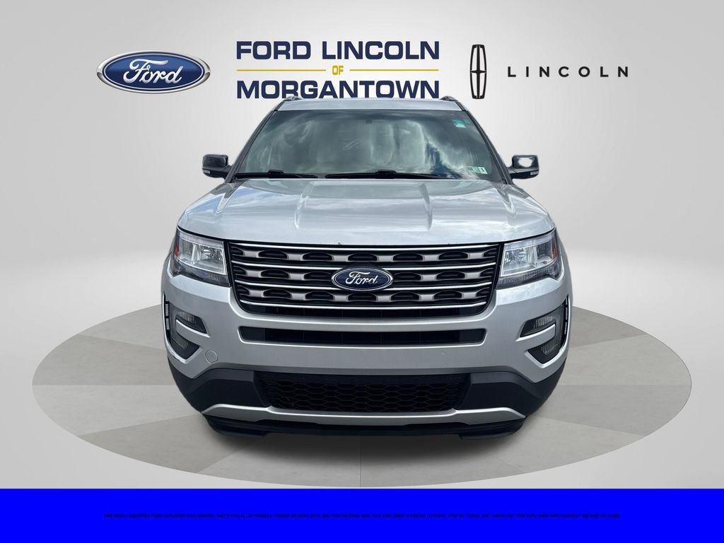 Used 2016 Ford Explorer XLT w/ Equipment Group 201A image 3