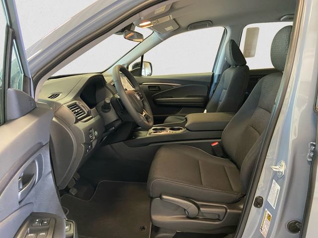 Certified 2025 Honda Ridgeline Sport image 9