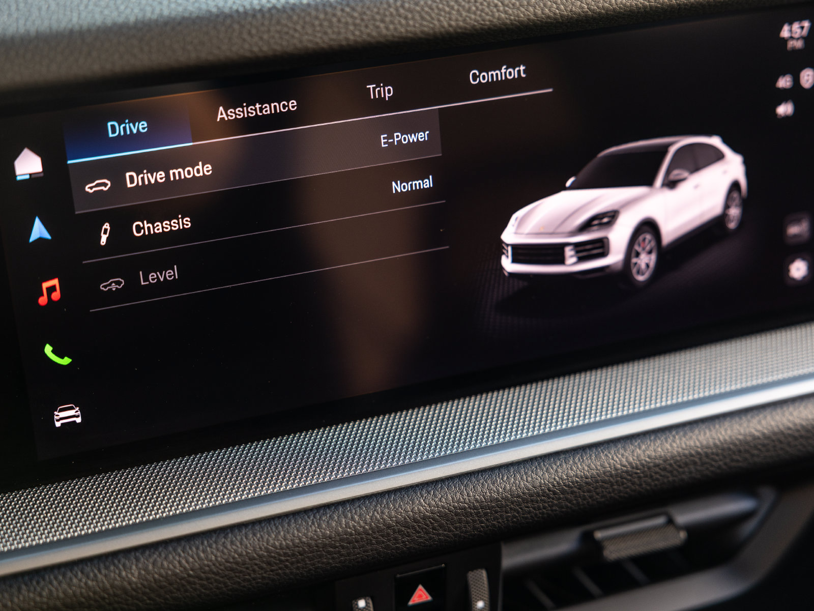 Certified 2024 Porsche Cayenne Coupe AWD/4WD image 63