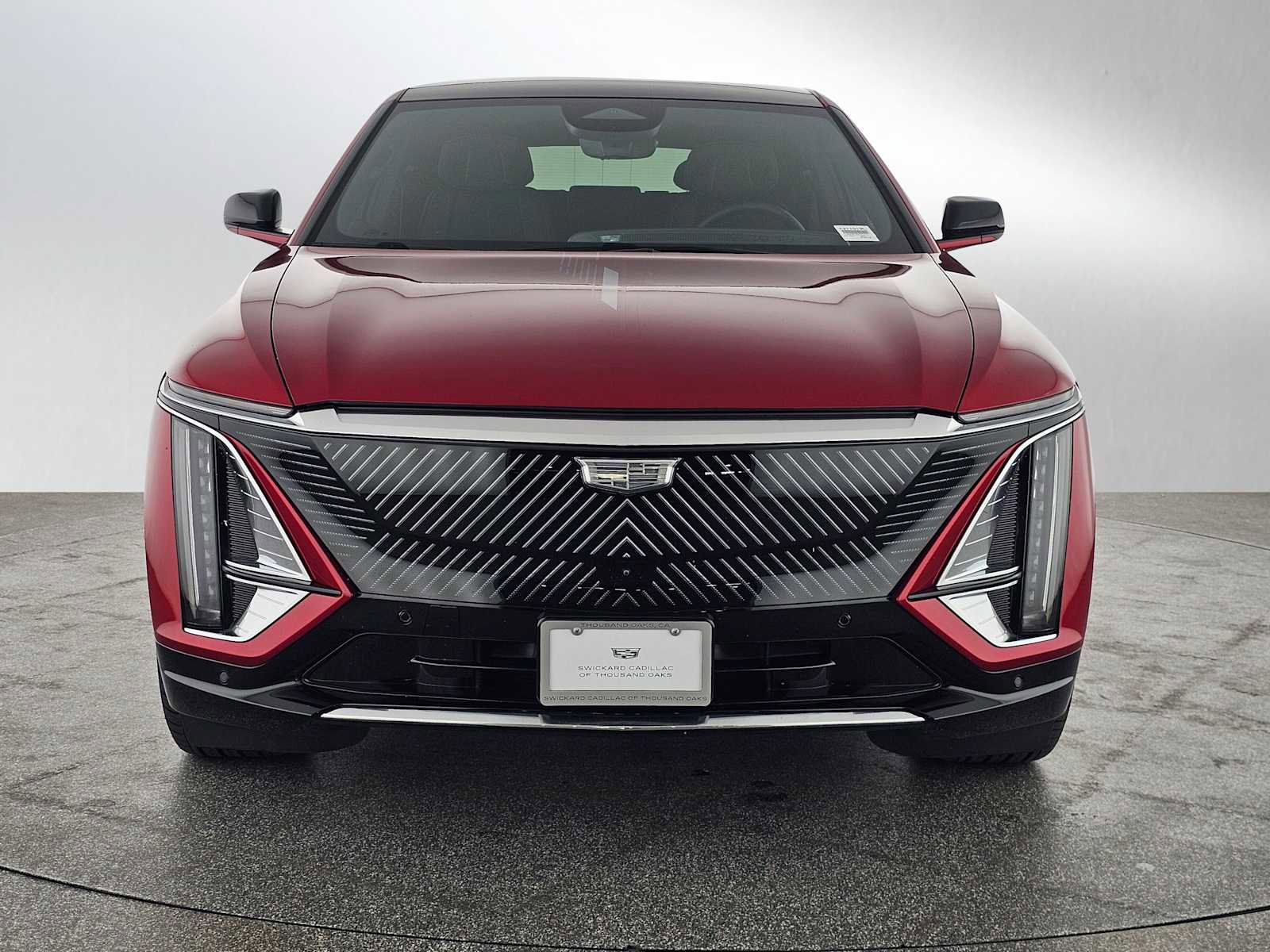 Used 2025 Cadillac Lyriq Luxury w/ LPO, Red Accent Package image 8