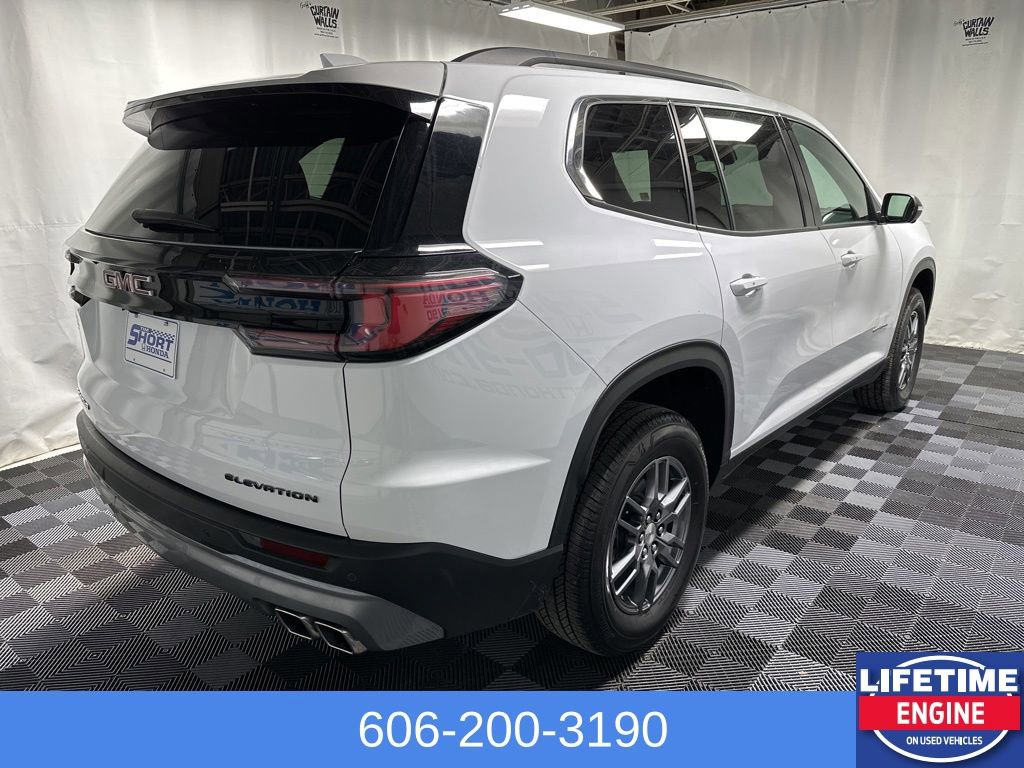 Used 2025 GMC Acadia Elevation image 5