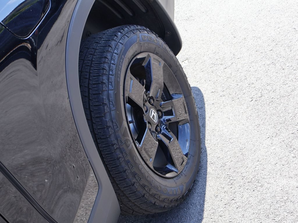 Certified 2025 Honda Ridgeline Black Edition image 34
