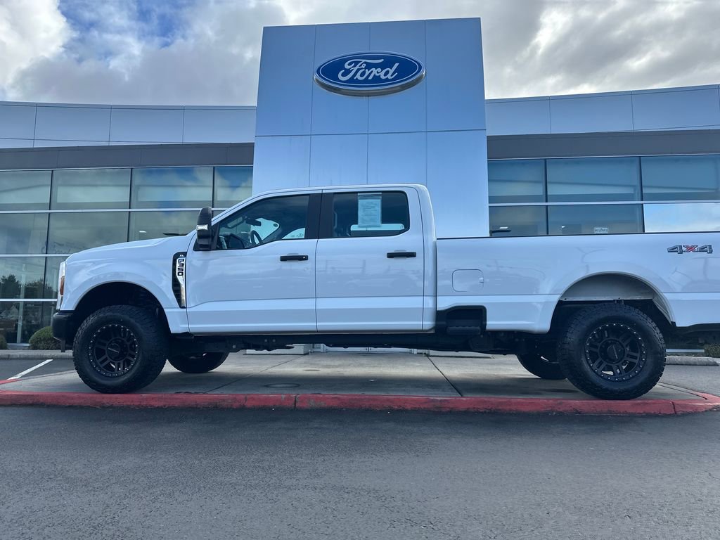 Used 2025 Ford F350 XL w/ XL Off-Road Package image 1