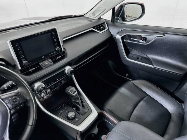 Used 2021 Toyota RAV4 Limited AWD/4WD image 30
