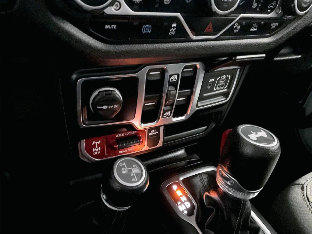 Used 2024 Jeep Wrangler Unlimited AWD/4WD image 26