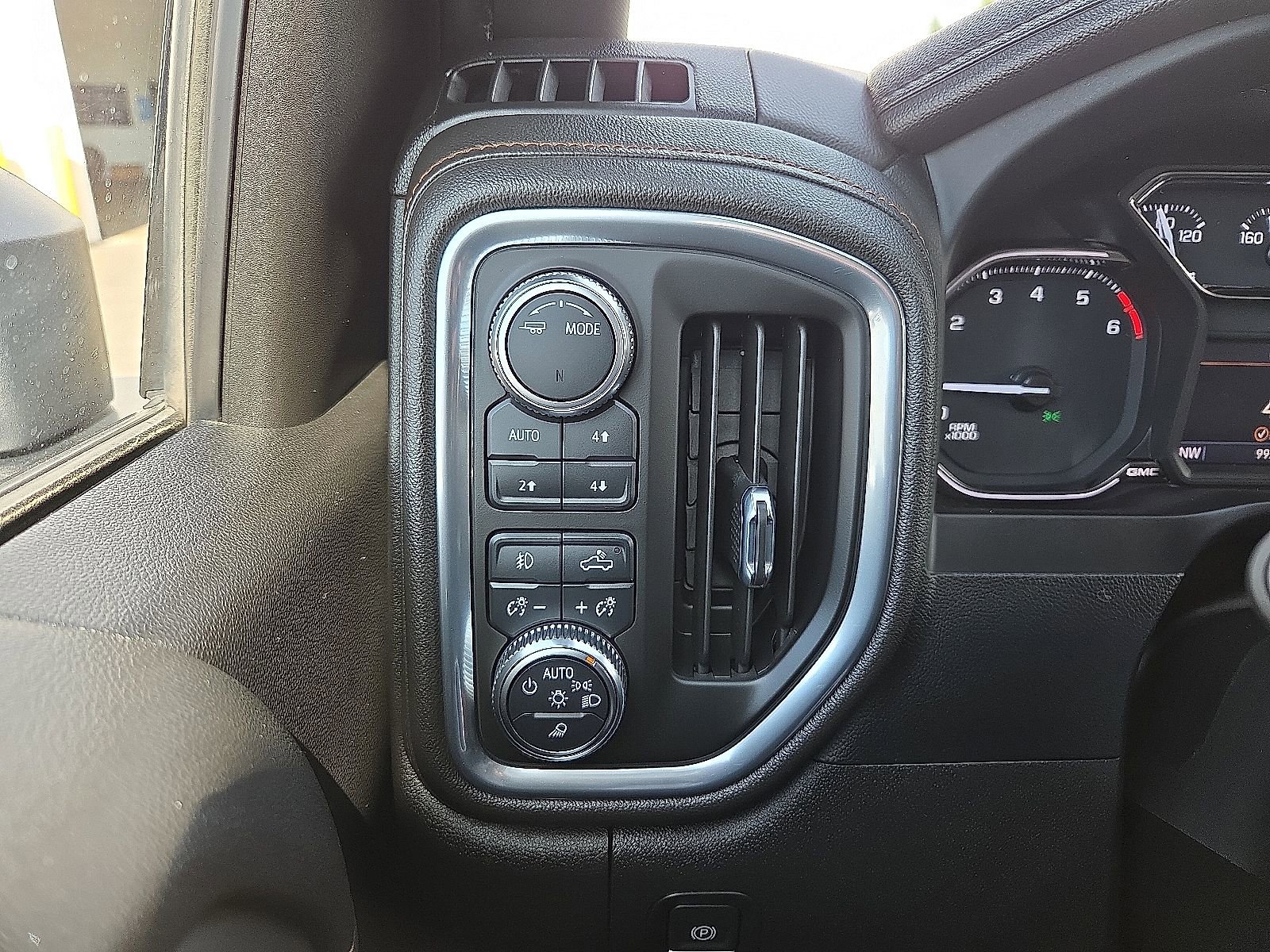 Used 2022 GMC Sierra 2500 AT4 w/ AT4 Preferred Package AWD/4WD image 20