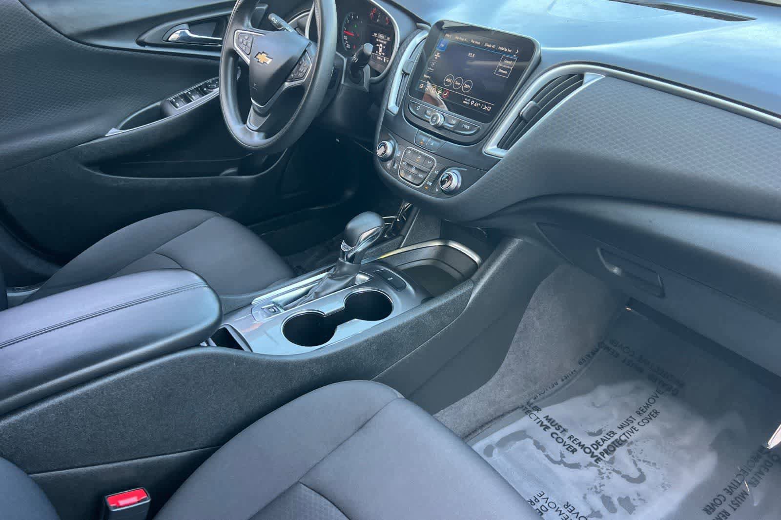 Used 2023 Chevrolet Malibu LT FWD image 18