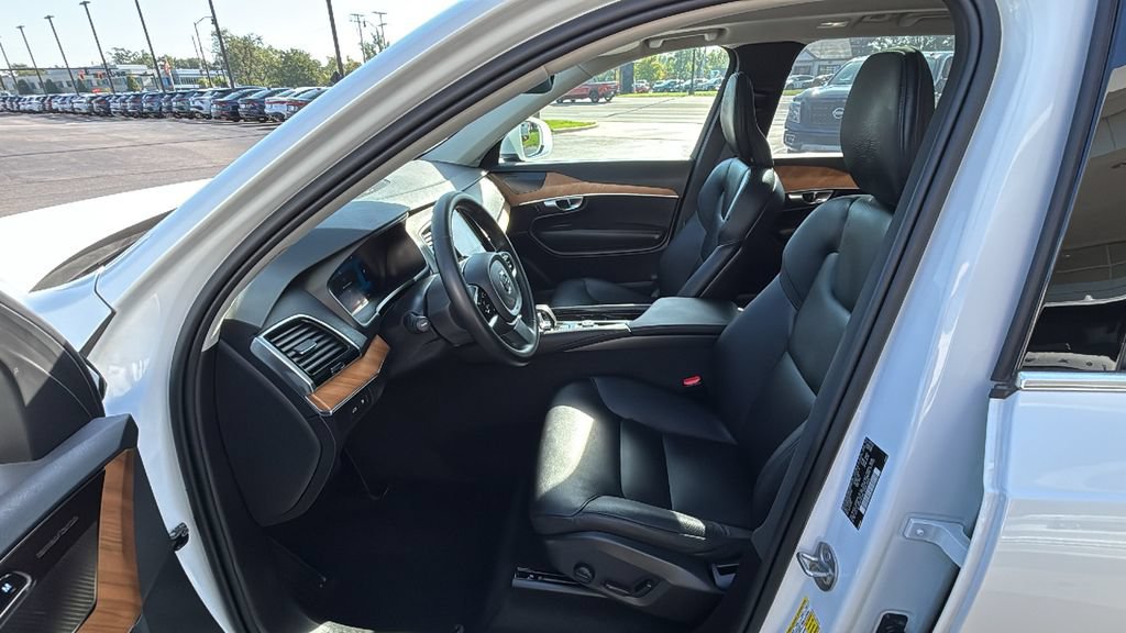 Certified 2024 Volvo XC90 T8 Plus w/ Protection Package Premier AWD/4WD image 23