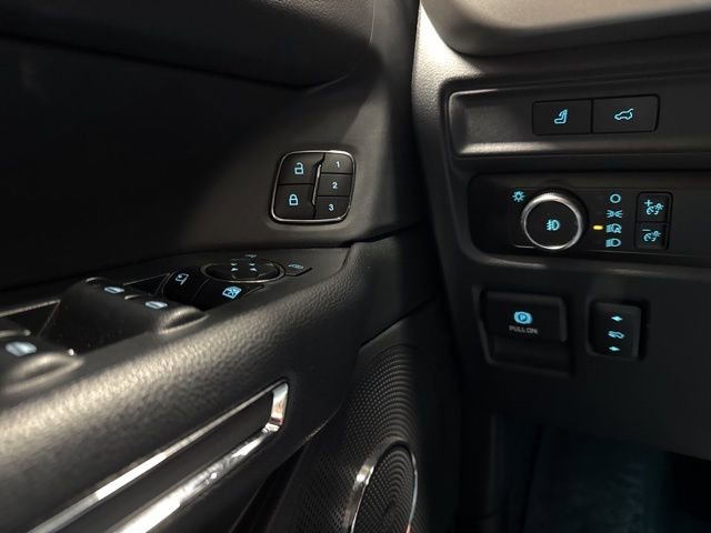 Used 2023 Ford Expedition XLT image 8