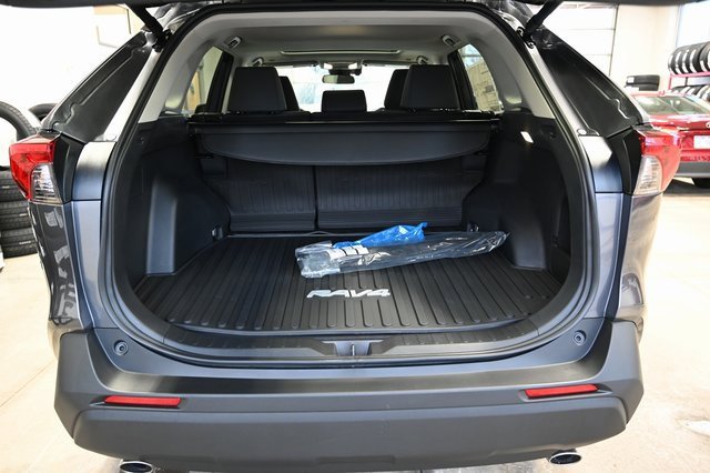 New 2025 Toyota RAV4 XLE image 27