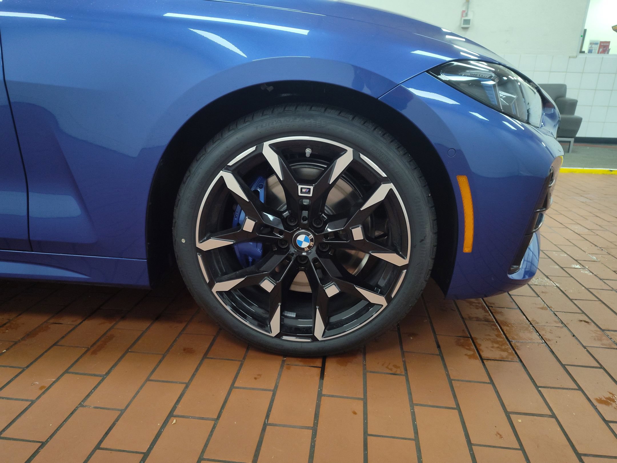 Used 2026 BMW 430i xDrive Coupe w/ M Sport Package AWD/4WD image 12