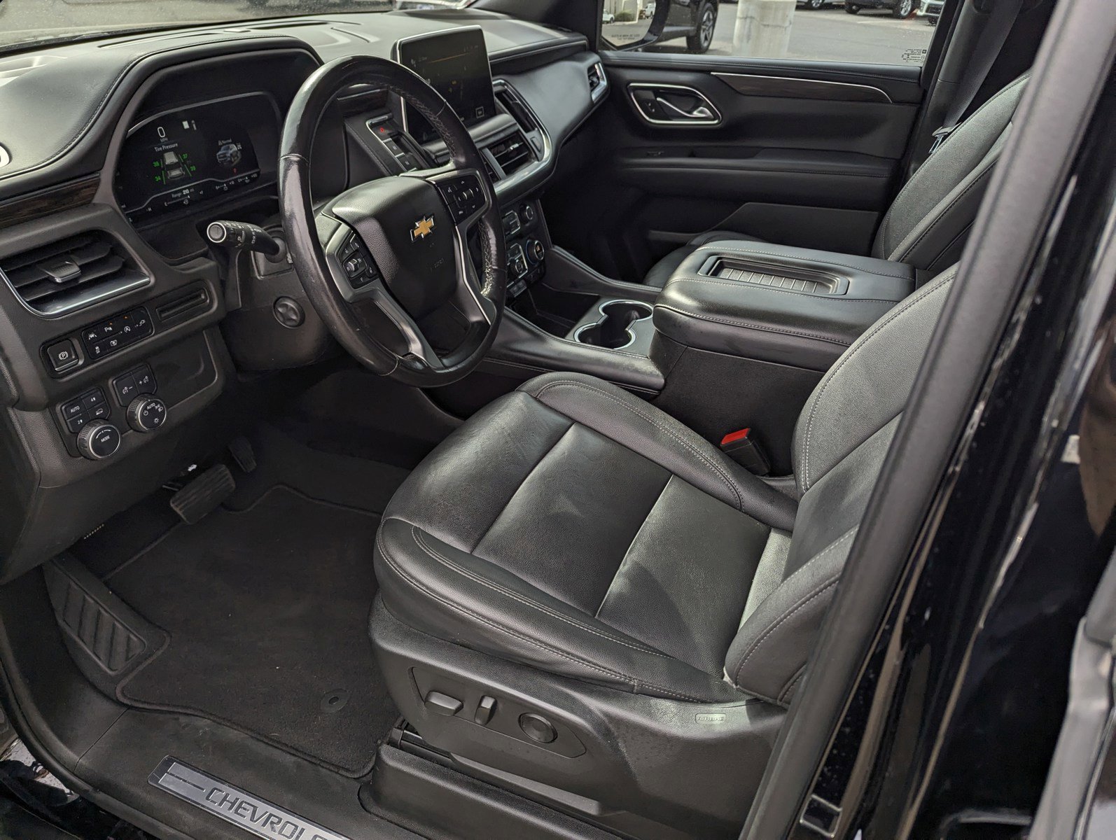 Used 2022 Chevrolet Tahoe LT AWD/4WD image 9