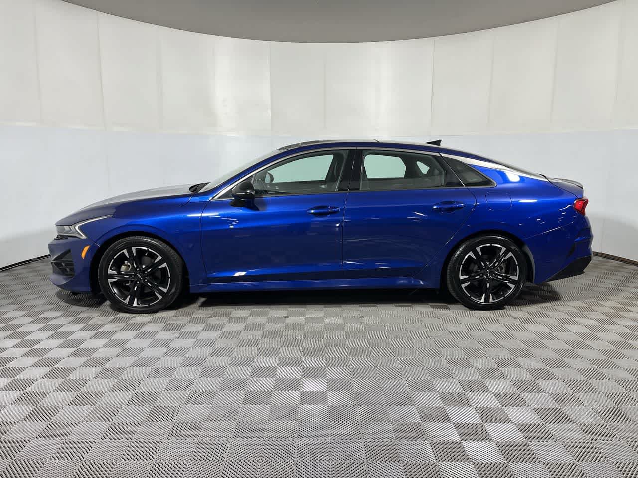 Used 2023 Kia K5 GT-Line AWD/4WD image 5