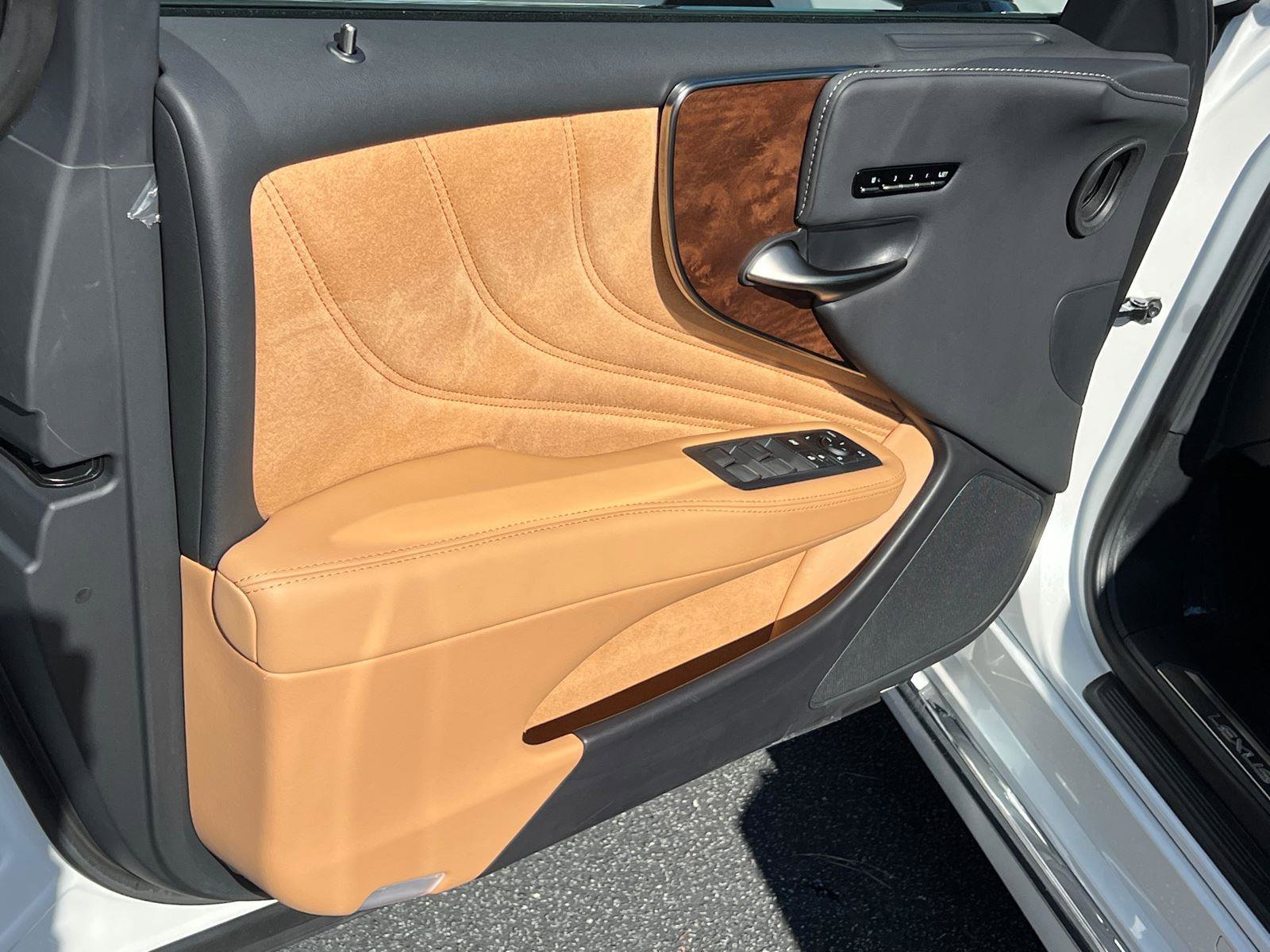 Certified 2023 Lexus LS 500 image 11