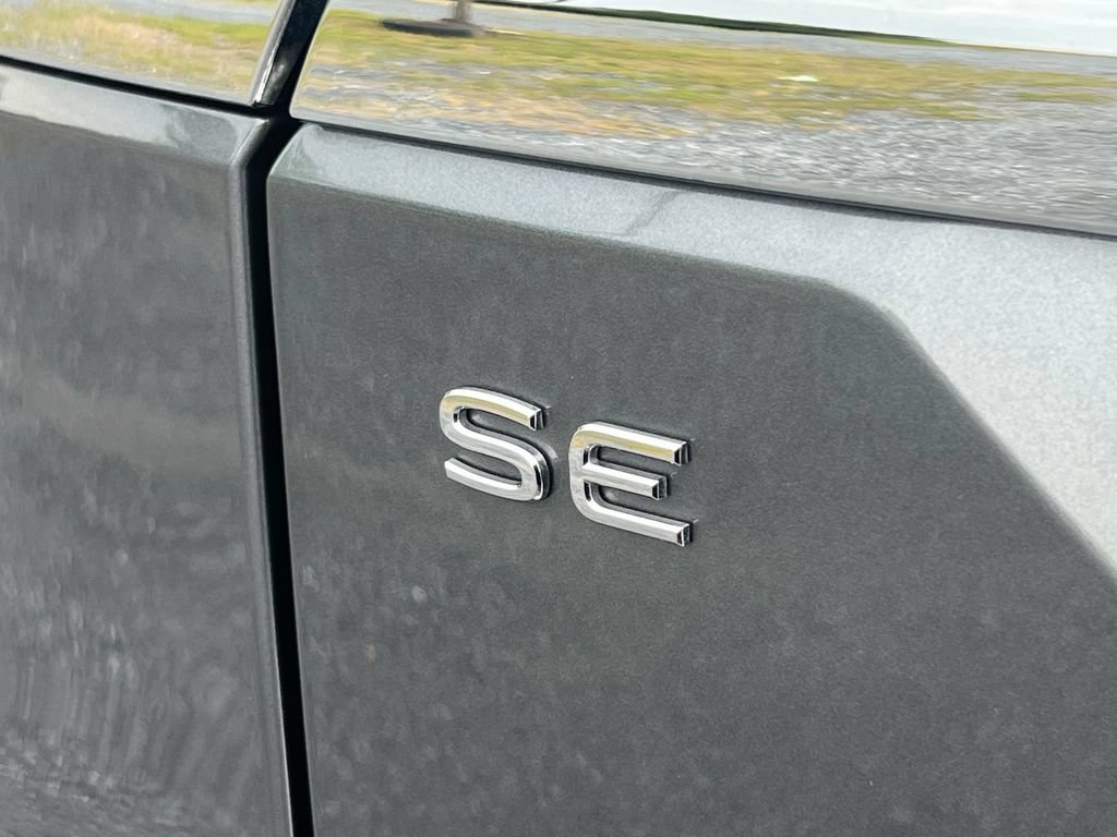 Used 2024 Volkswagen Atlas SE FWD image 17