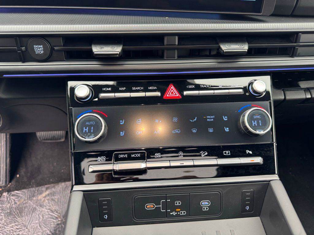 New 2026 Hyundai Santa Fe Calligraphy AWD/4WD image 24