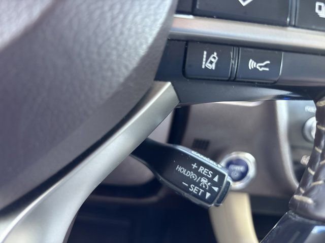 Used 2017 Lexus RX 450h AWD w/ Luxury Package image 31