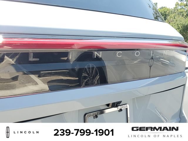 New 2026 Lincoln Navigator L Reserve AWD/4WD image 16