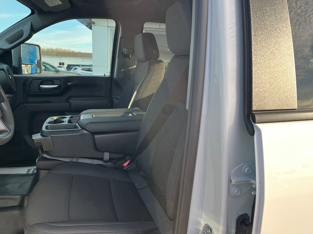 New 2026 Chevrolet Silverado 3500 W/T image 19