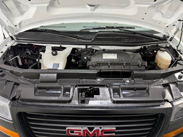 Used 2023 GMC Savana 2500 w/ Driver Convenience Package RWD image 20