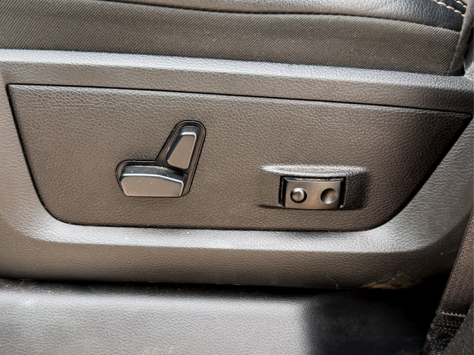 Used 2020 RAM 3500 Laramie image 28