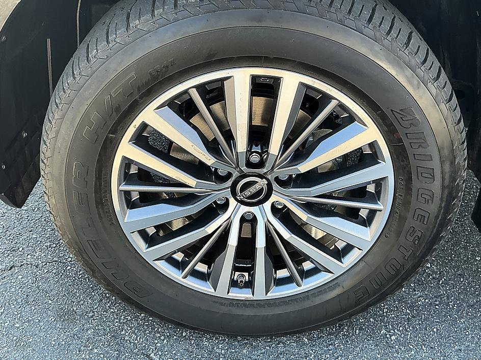Used 2024 Nissan Armada SL image 7