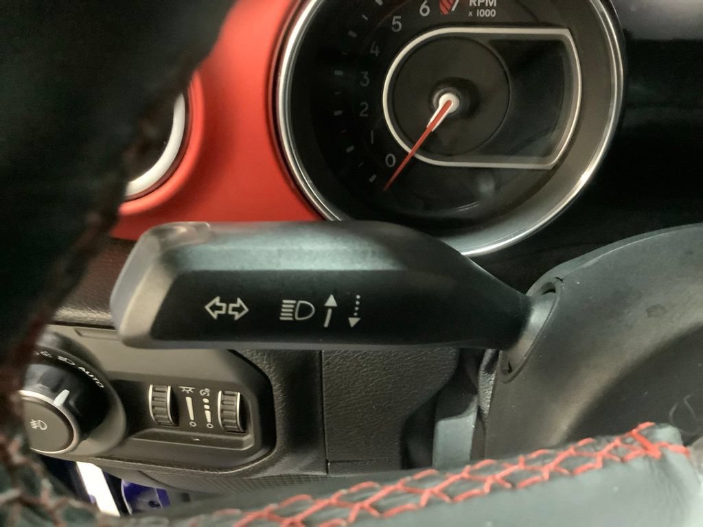 Used 2019 Jeep Wrangler Unlimited Rubicon w/ Uconnect 4C Nav & Sound Group AWD/4WD image 29