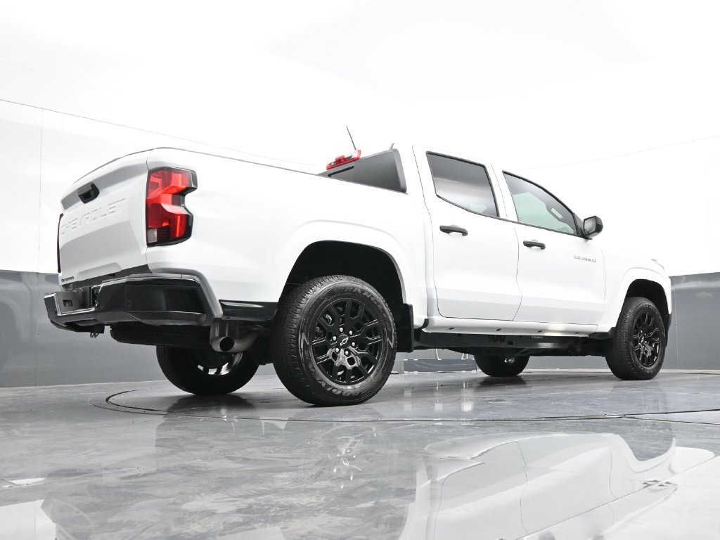 Used 2026 Chevrolet Colorado W/T w/ WT Custom Package RWD image 24