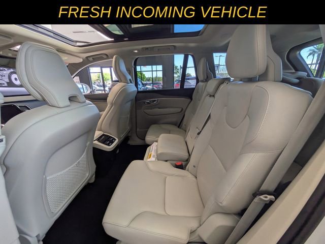 Used 2023 Volvo XC90 B6 Plus image 12
