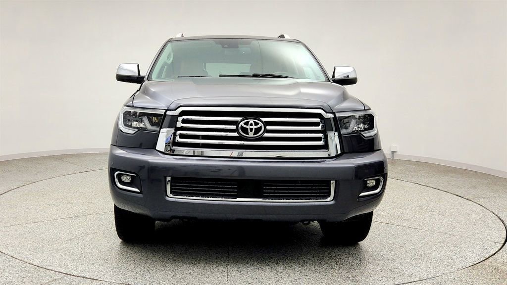 Used 2020 Toyota Sequoia Platinum RWD image 2