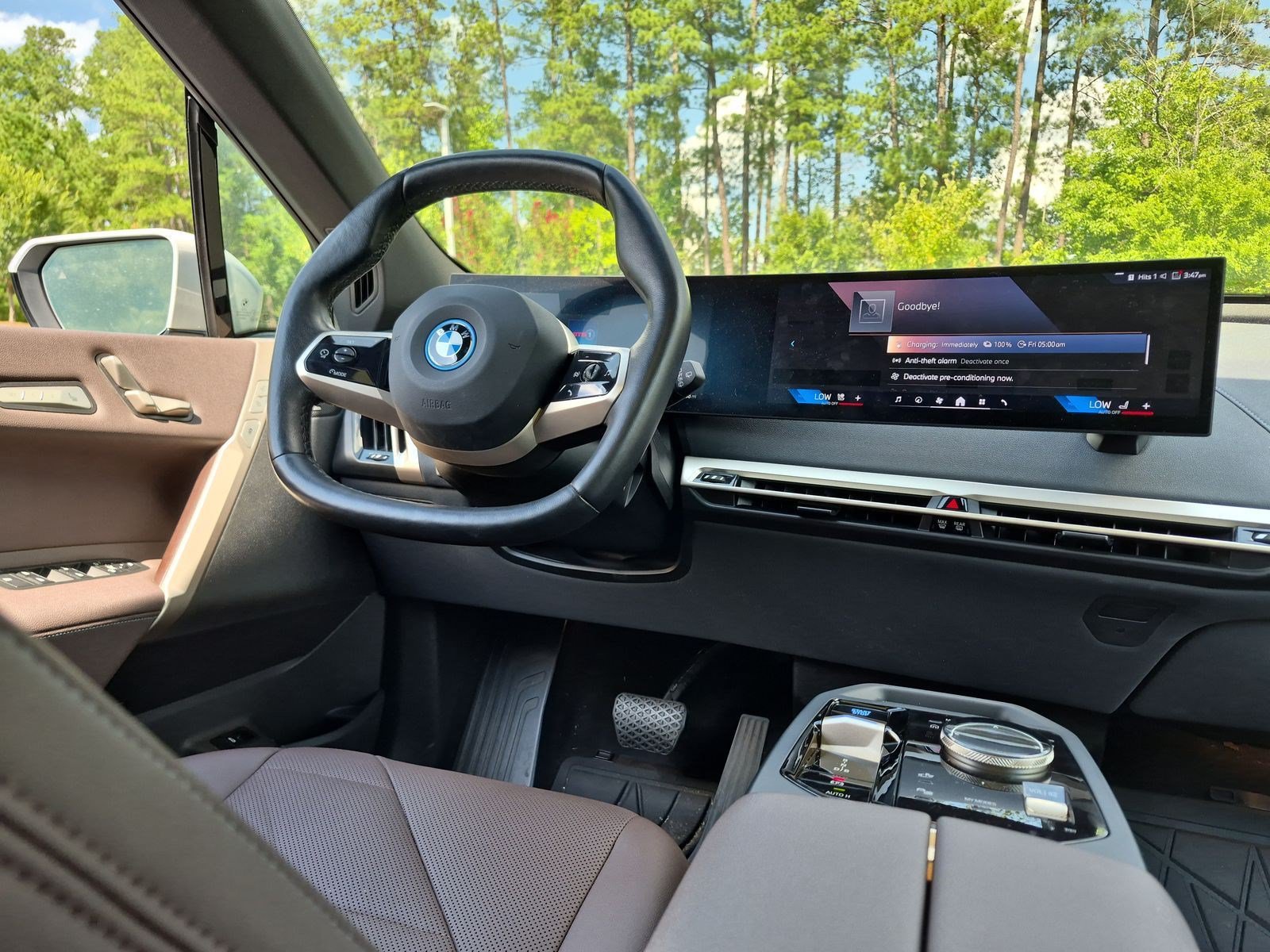 Certified 2024 BMW iX xDrive50 w/ Premium Package AWD/4WD image 55