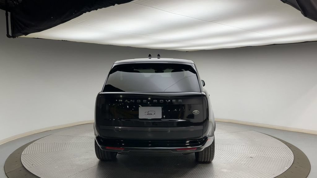 Used 2023 Land Rover Range Rover SE AWD/4WD image 3