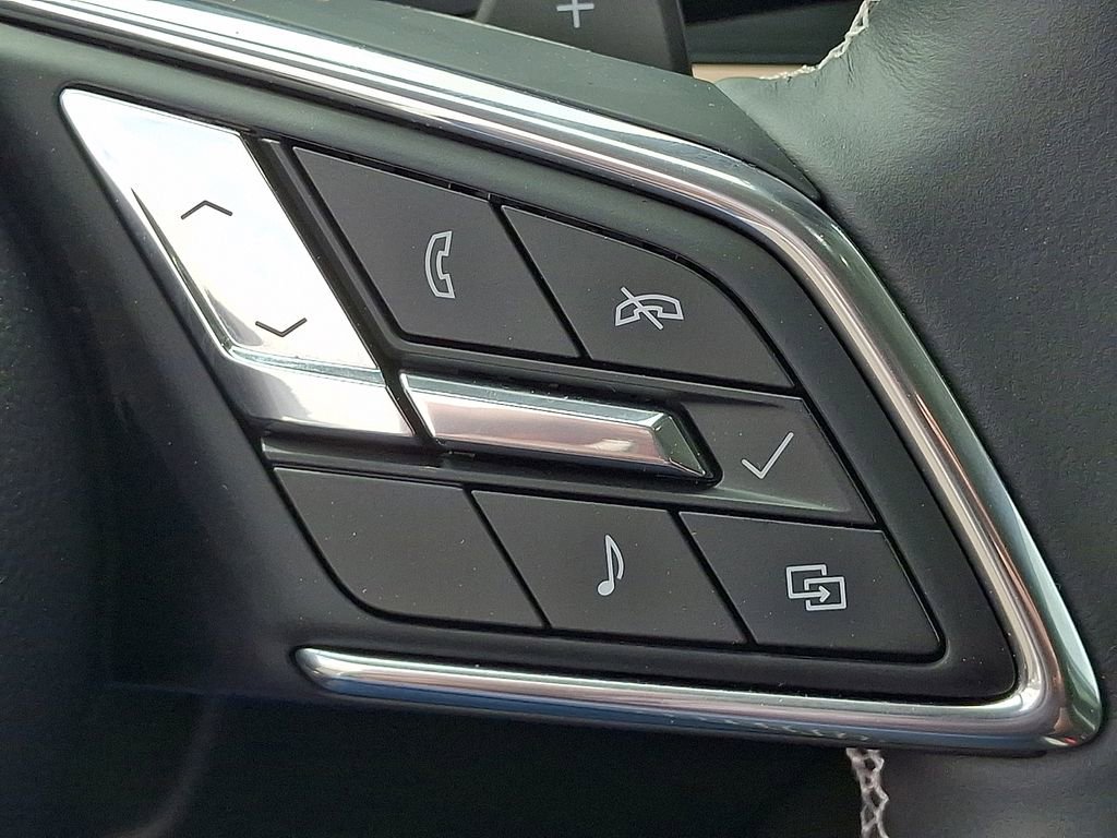 Used 2025 Buick Envision Sport Touring image 22