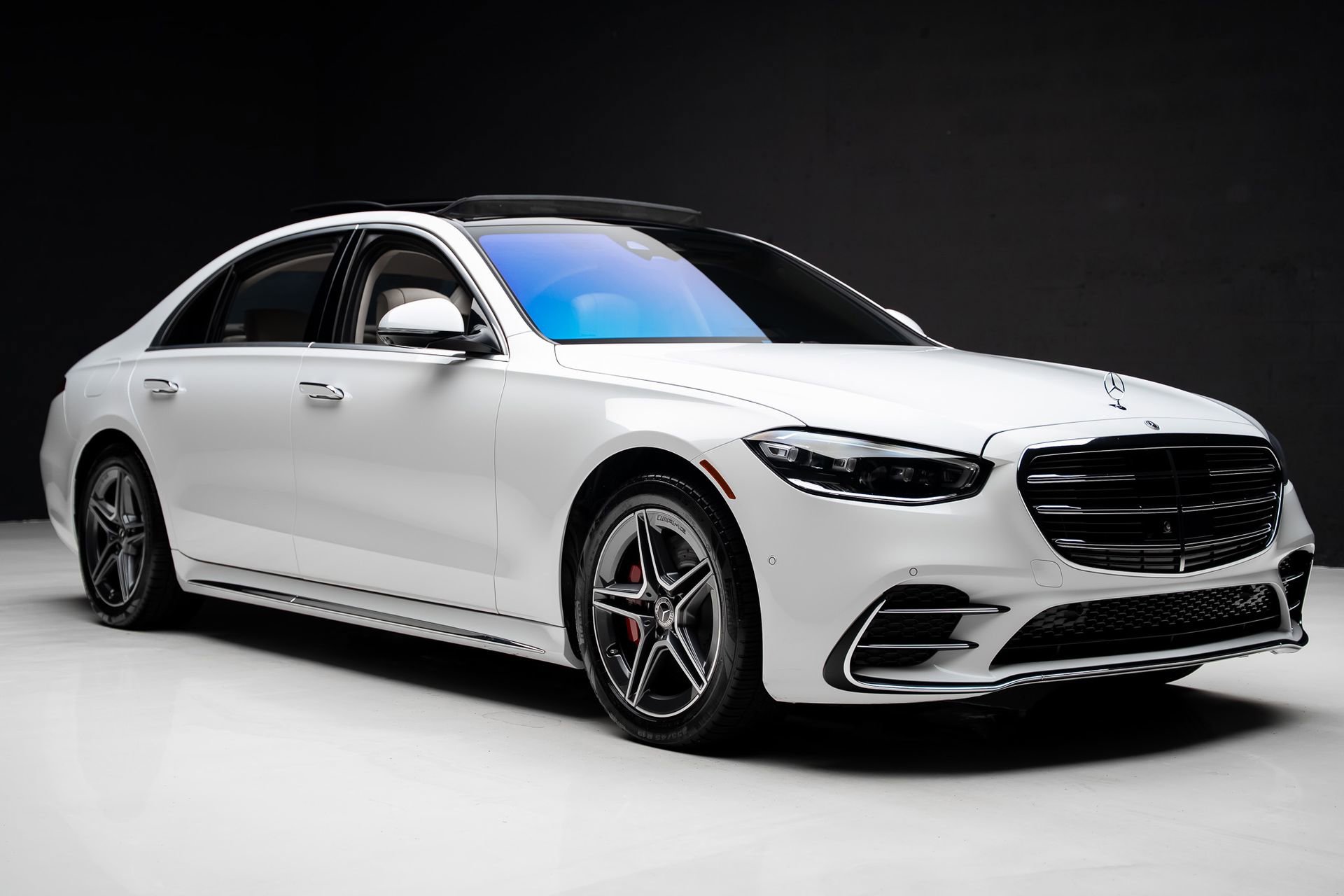 Used 2024 Mercedes-Benz S 580e 4MATIC Sedan w/ AMG Line image 86