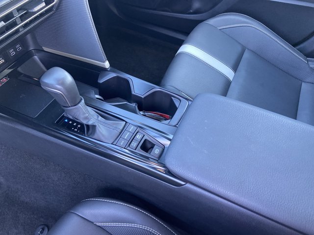 Used 2025 Toyota Camry SE FWD image 28