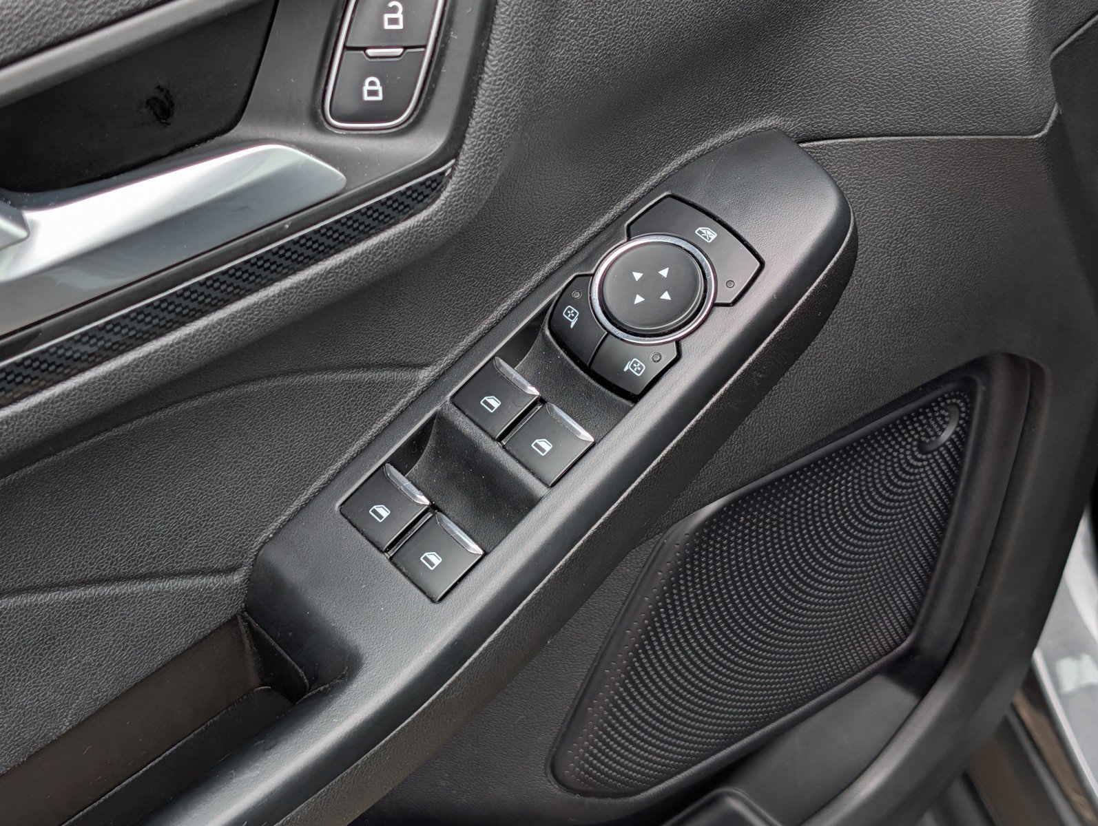 Used 2024 Ford Escape ST-Line AWD/4WD image 15